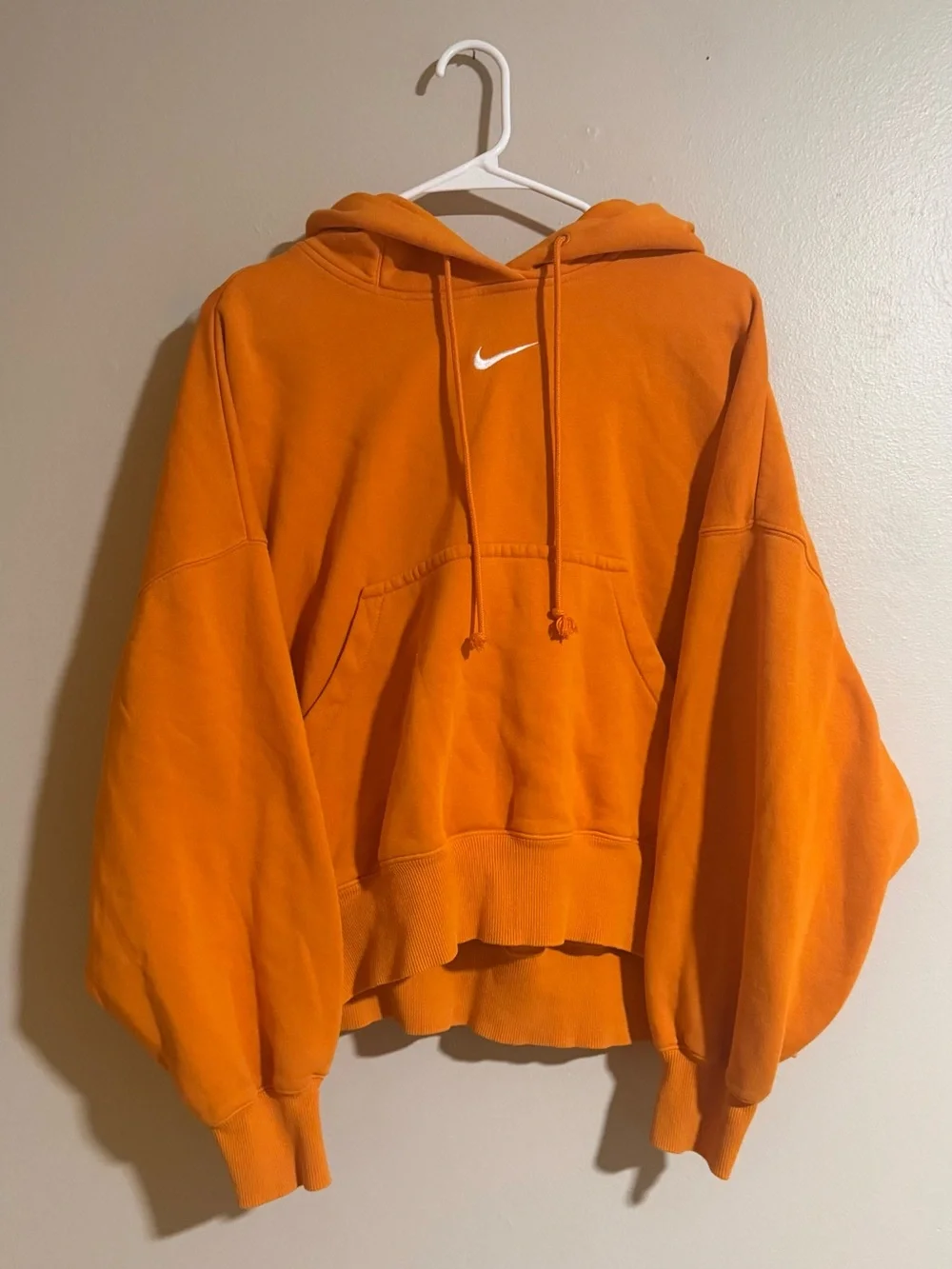 Nike Women’s Orange Oversized Fleece Hoodie Size Medium
